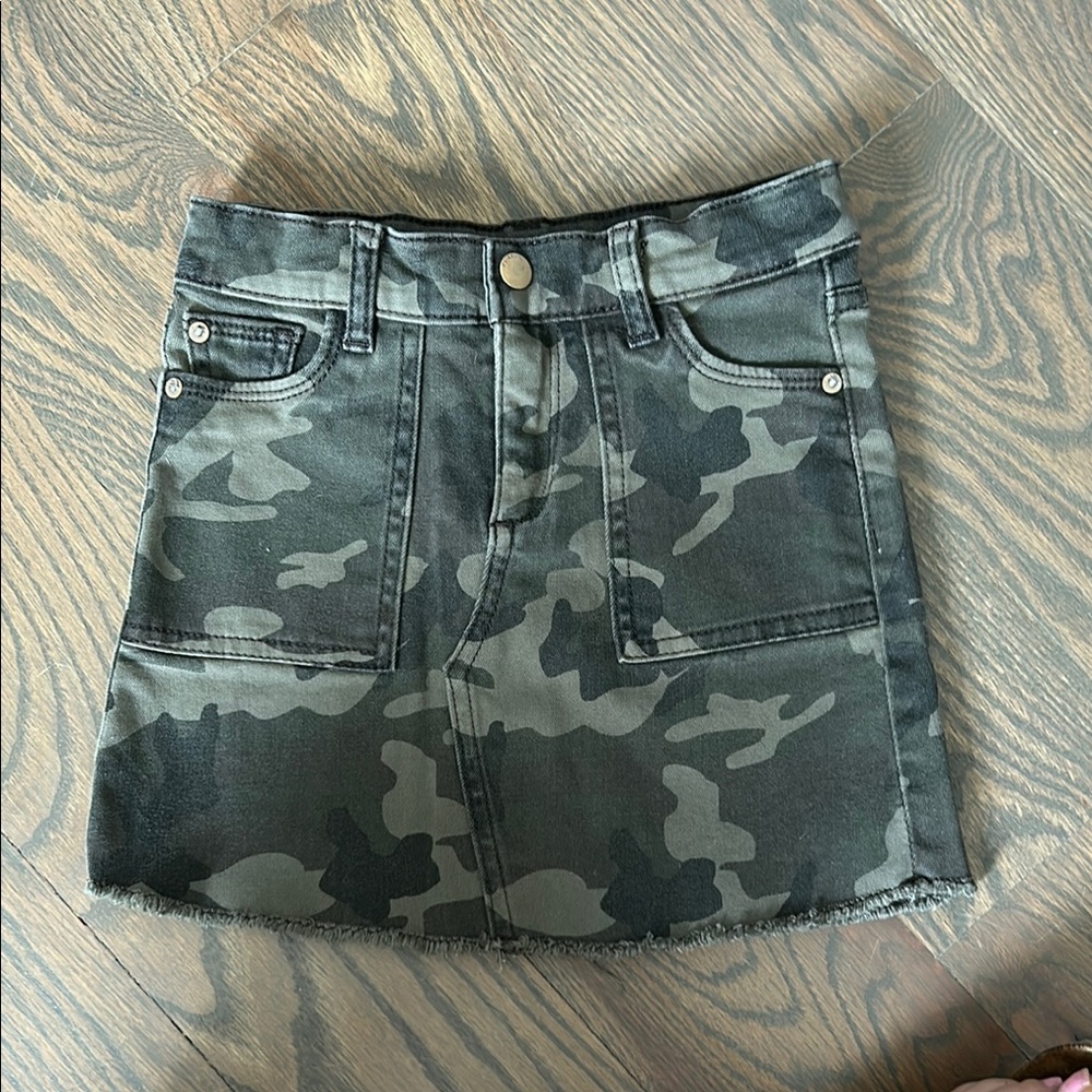 DL1961 Camouflage Mini Skirt size 6